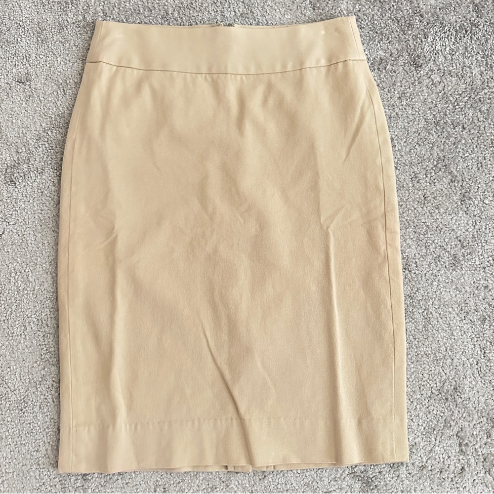👉 Banana Republic Tan Stretch Pencil Skirt – Size 2, Cotton Blend